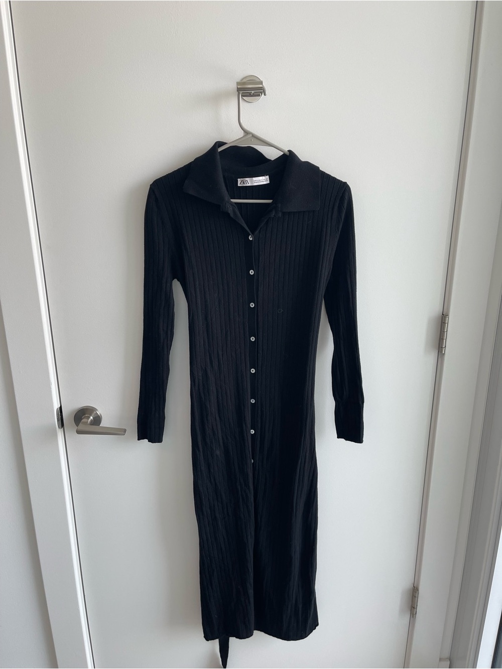 Zara Black Ribbed Button-Front Long Sleeve Dress